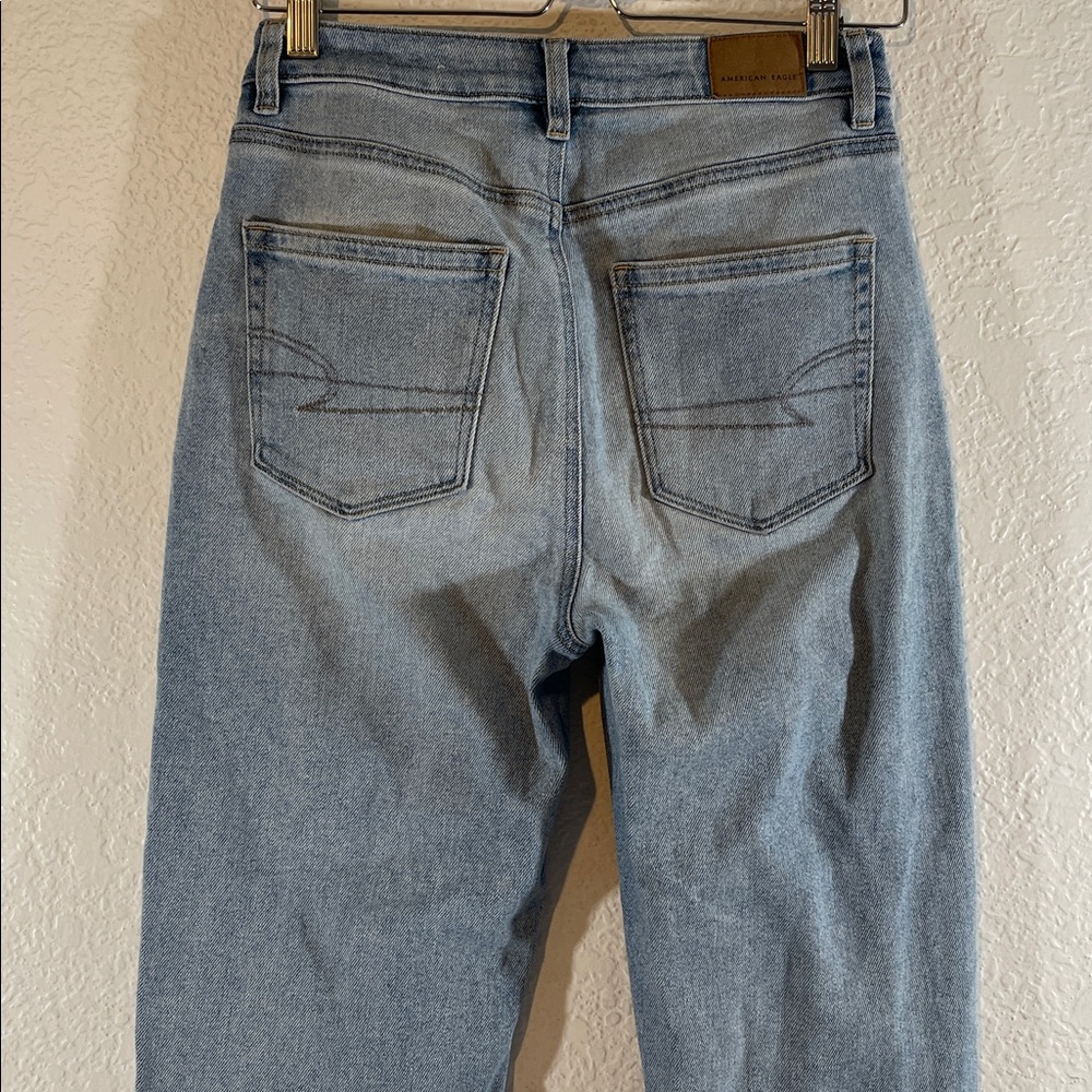 AMERICAN EAGLE AE Stretch Mom Straight Denim Jean Size 2 - Picture 7 of 15